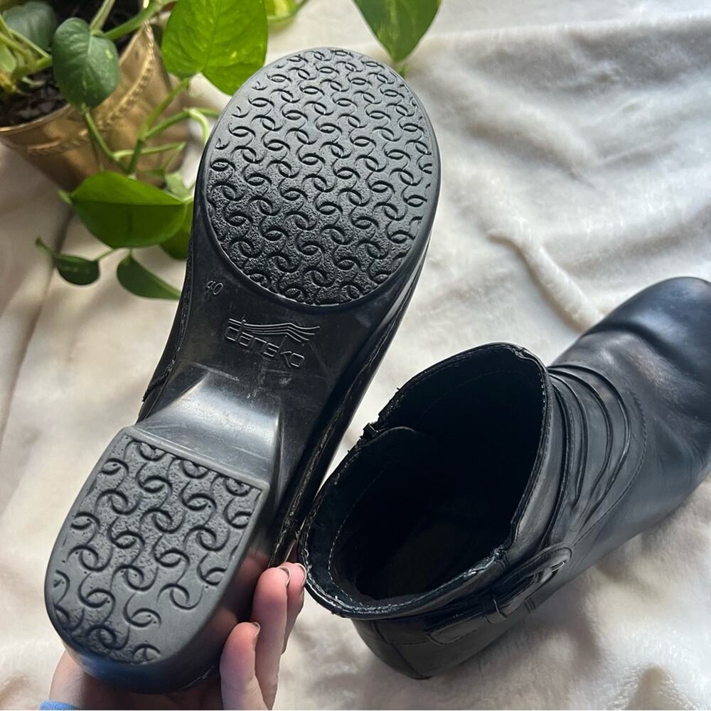 Dansko Tabitha Black Leather Ankle Boots - Picture 9 of 9